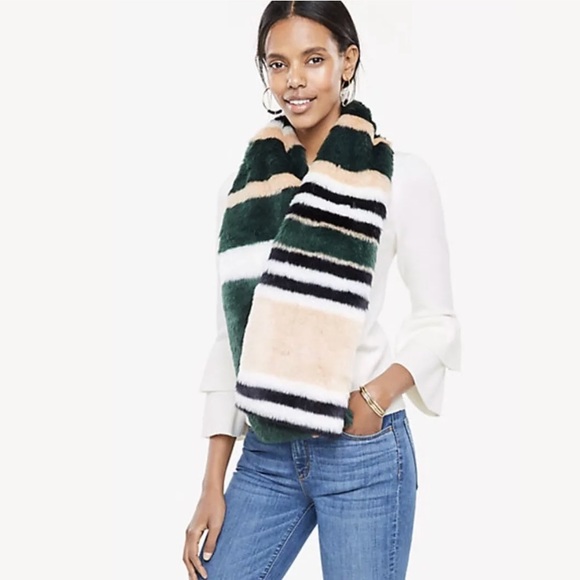 Ann Taylor Faux Fur Stoles - Picture 6 of 7